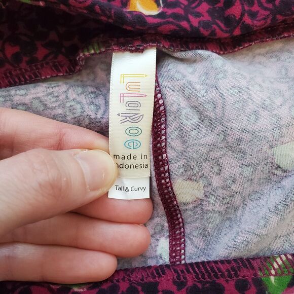 NEW LuLaRoe Purple Floral Leggings - Picture 7 of 8